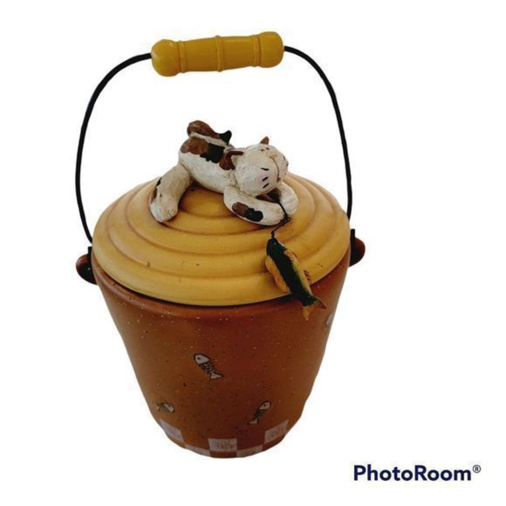 Cat Treat jar with dangling fish brown and cream ‎ ceramic with wooden handle